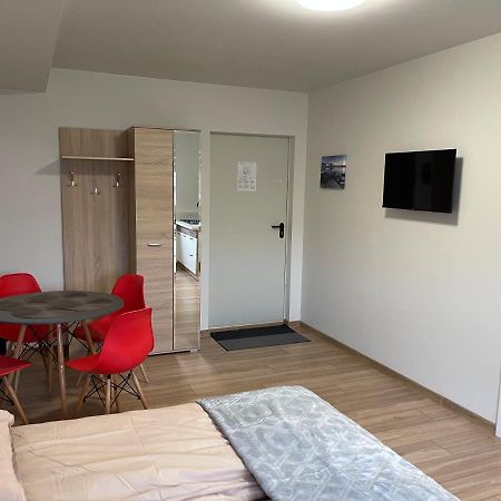 Helgrindur Guesthouse Грундарфьордур Экстерьер фото