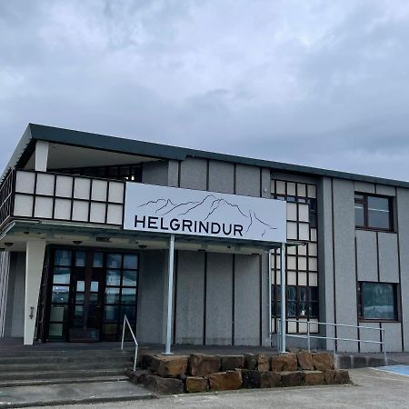 Helgrindur Guesthouse Грундарфьордур Экстерьер фото