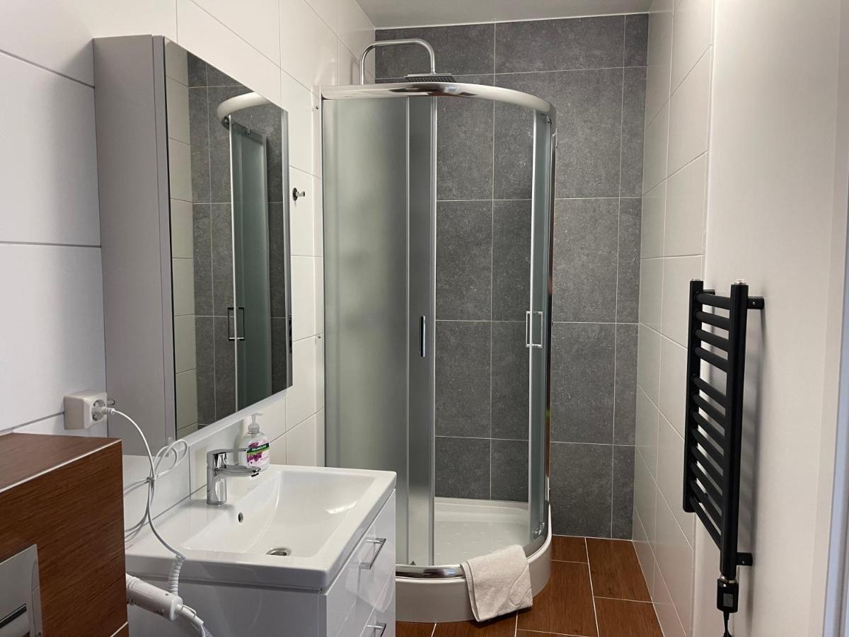 Helgrindur Guesthouse Грундарфьордур Экстерьер фото