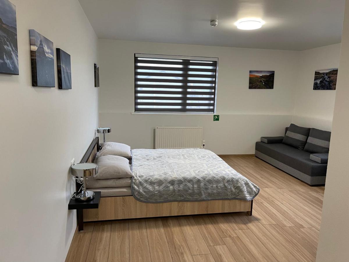 Helgrindur Guesthouse Грундарфьордур Экстерьер фото