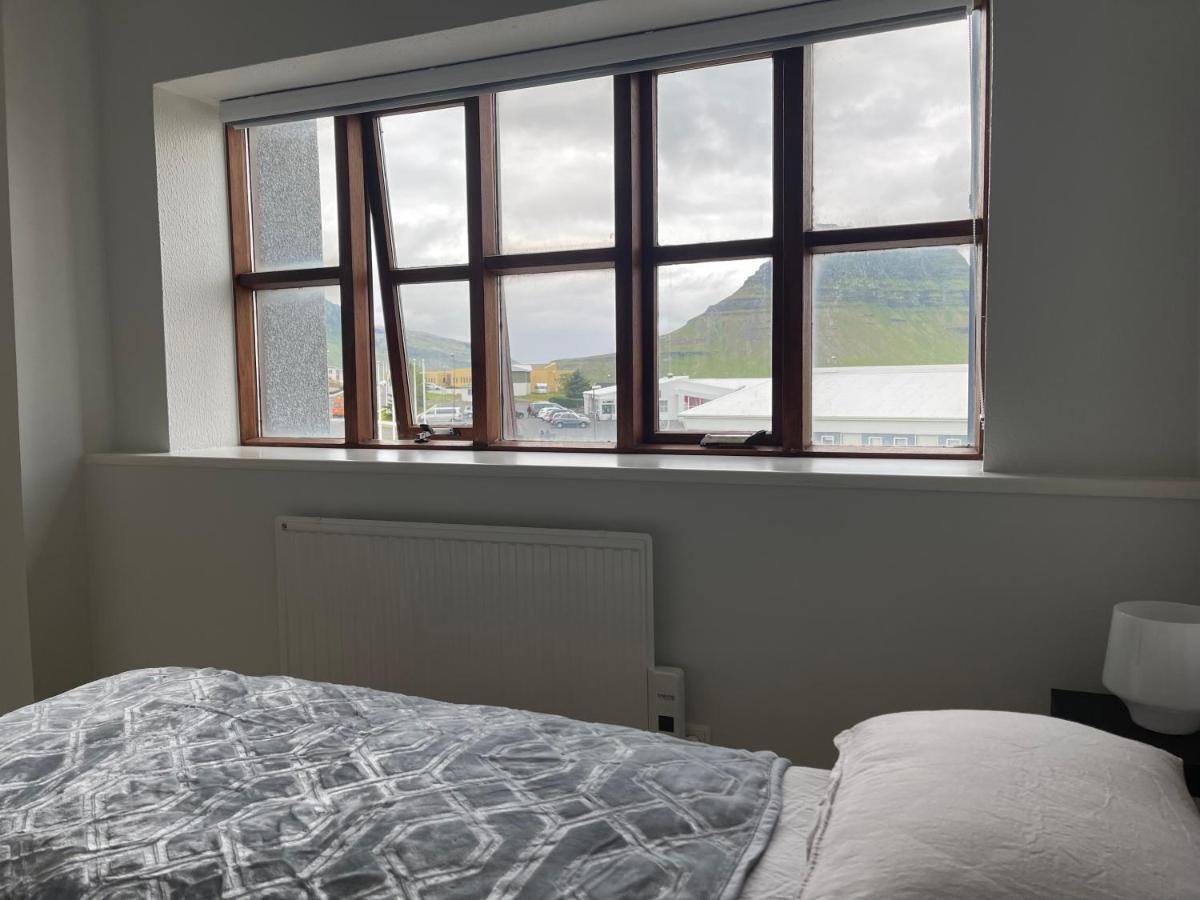 Helgrindur Guesthouse Грундарфьордур Экстерьер фото