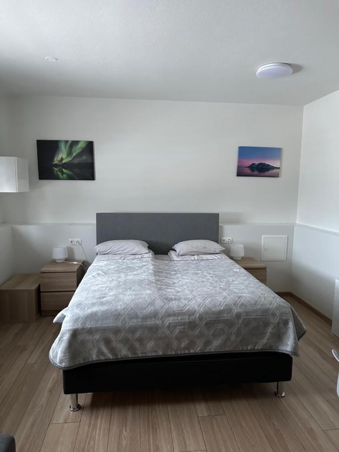 Helgrindur Guesthouse Грундарфьордур Экстерьер фото