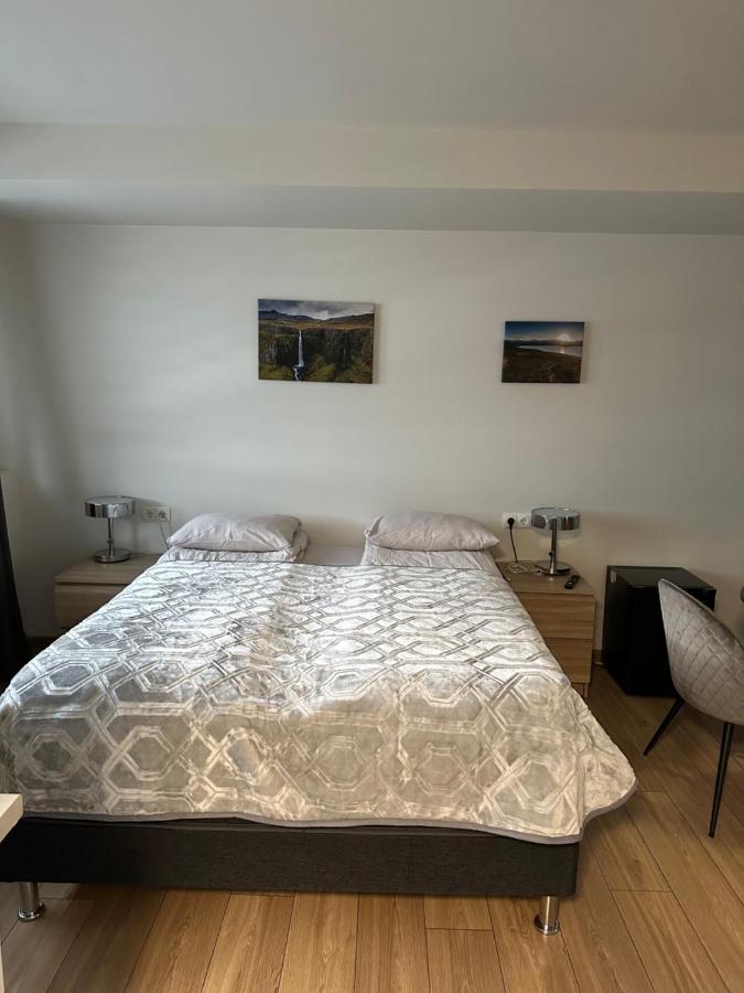 Helgrindur Guesthouse Грундарфьордур Экстерьер фото